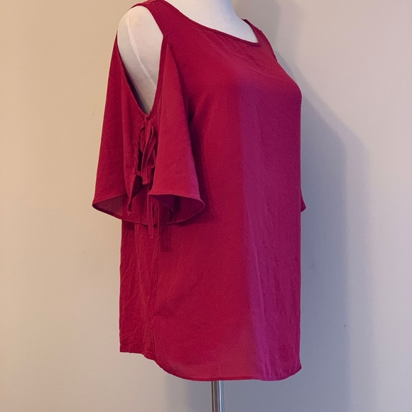 LOFT Tie Cold Shoulder Mix Media Top - Picture 3 of 10